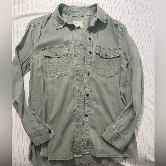 American eagle button up - Picture 1 of 3